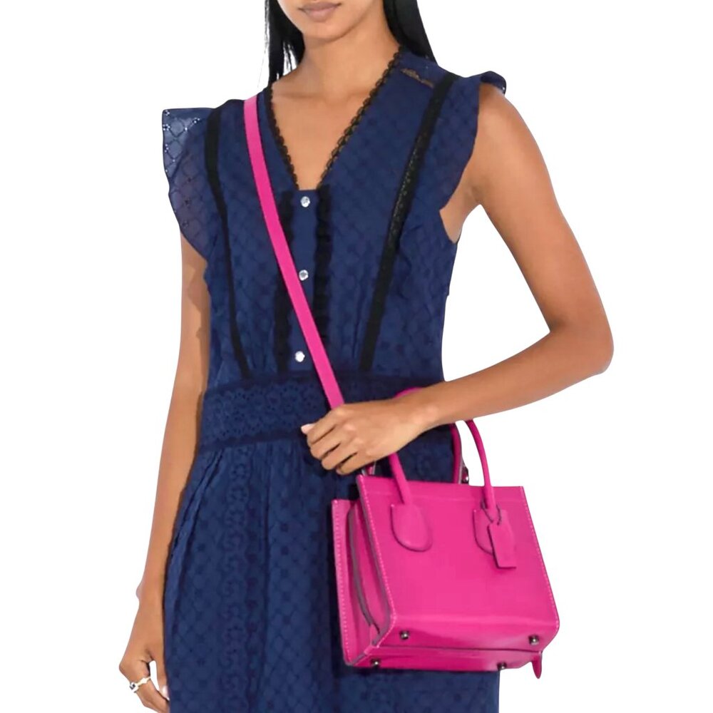 COACH CASHIN CARRY 22 LIMITED EDITION CERISE NEW